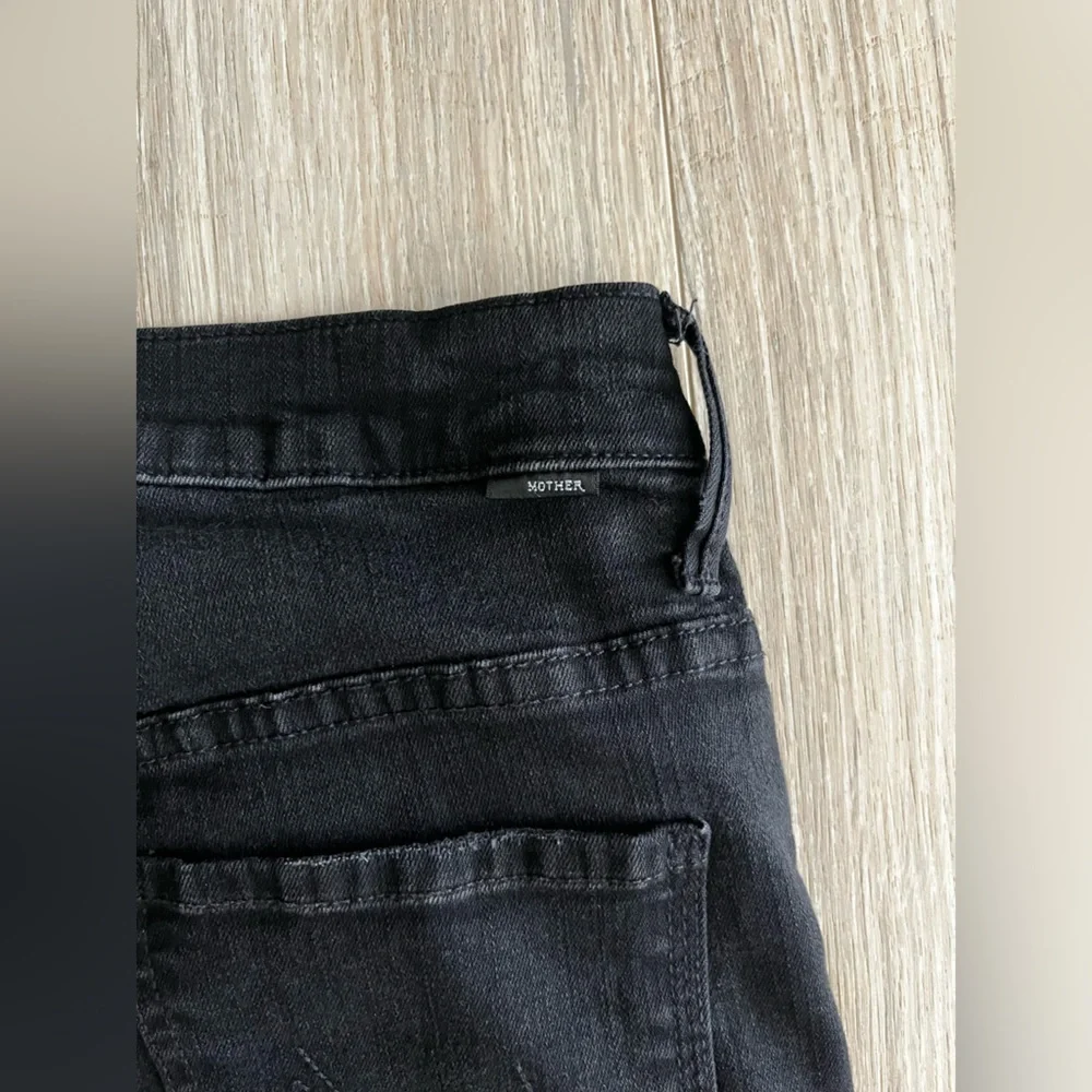 MOTHER Women’s The Stunner Zip Ankle Step Fray in Not Guilty - Size 27 - Picture 12 of 13